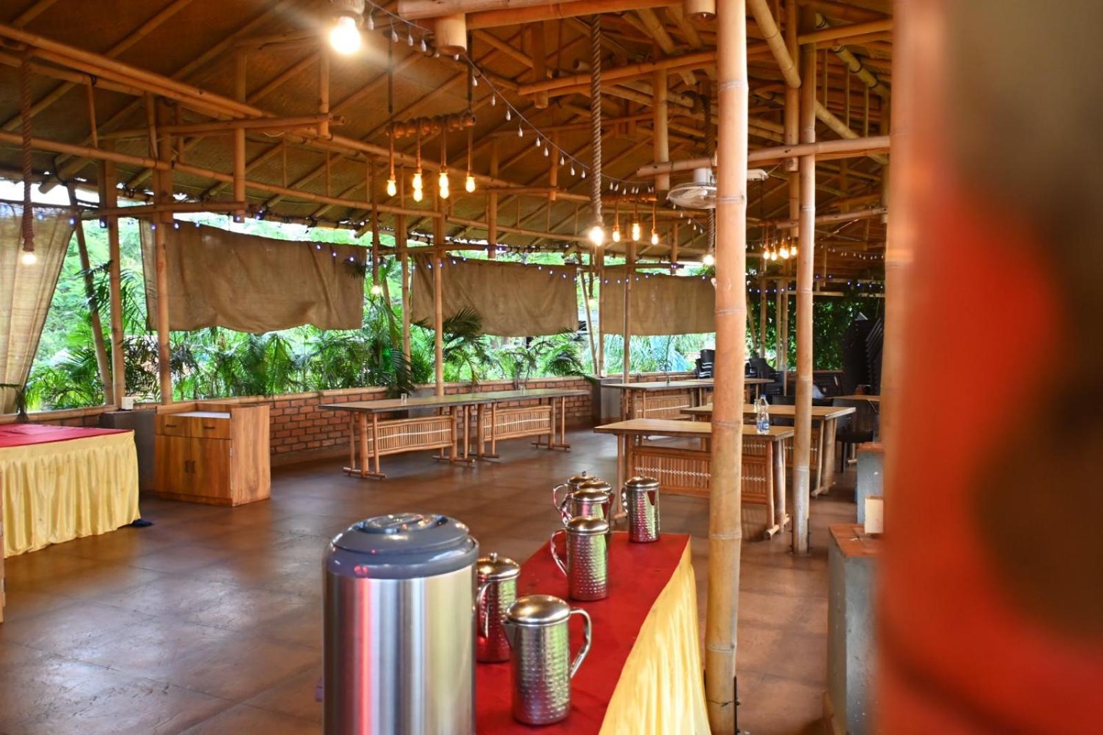 Bamboo And Bricks Resort Welhe Eksteriør billede