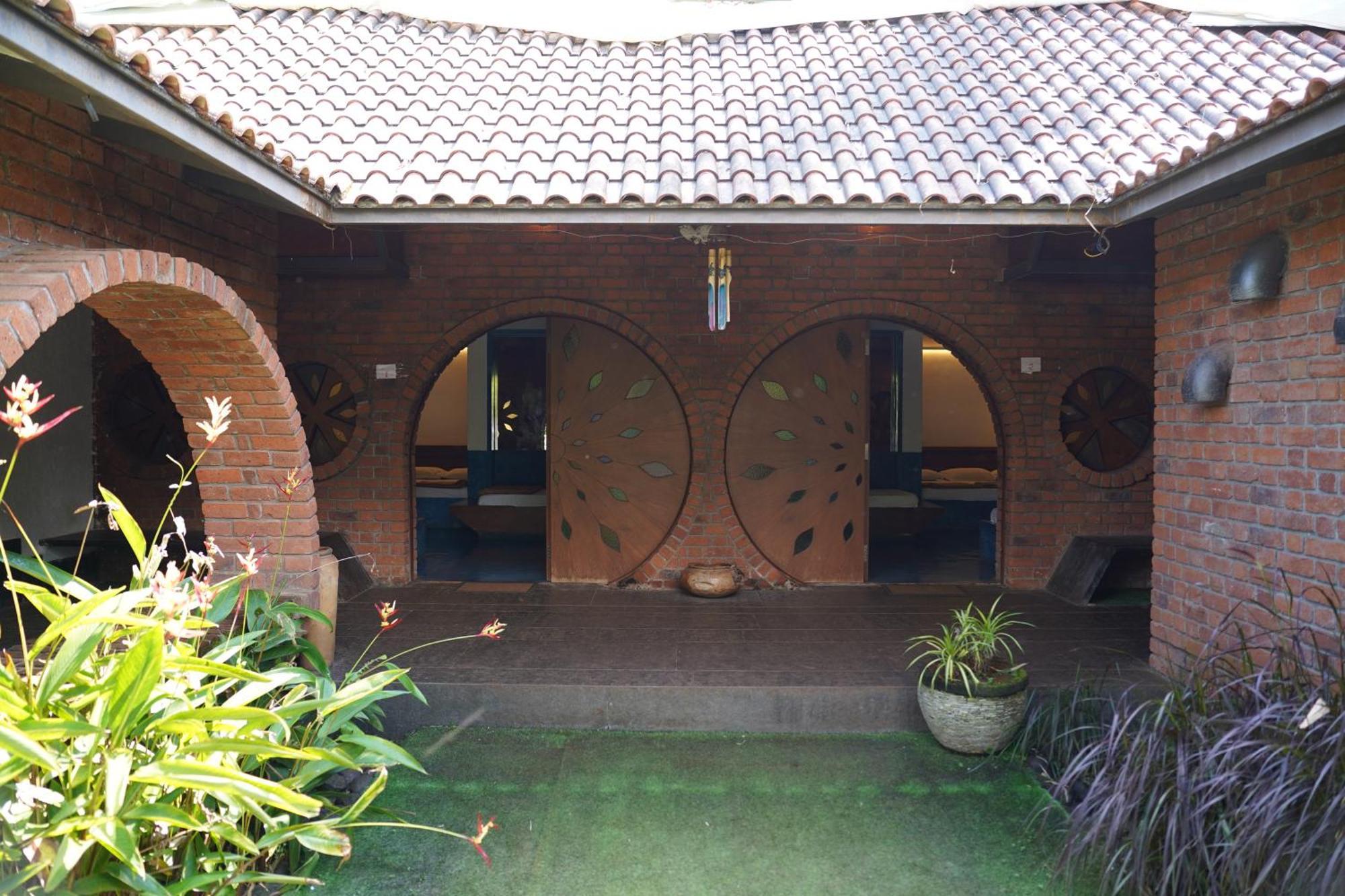 Bamboo And Bricks Resort Welhe Eksteriør billede